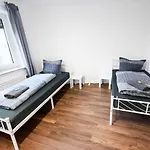 10 Min Koeln - Premium - Wlan & Parking * ヒュルト